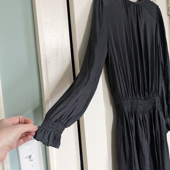 Vestique Wishing Well gray smocked waist balloon sleeve silky midi dress S - Picture 11 of 11